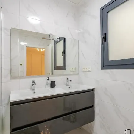 New With Private Pool Vila *